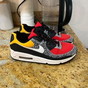 Nike Air Max 90 size 8